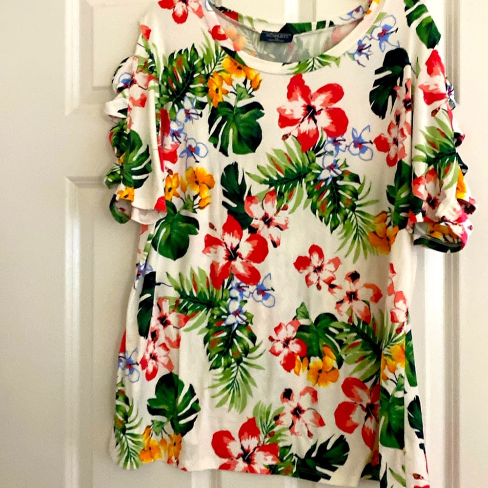 Scarlett tropical print top